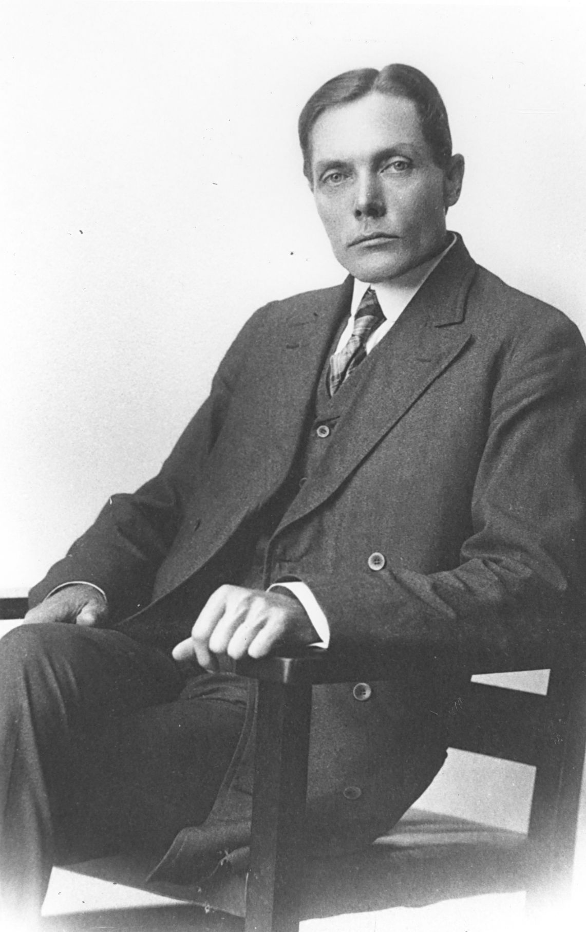 Short.Wallace Mertin